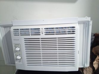 Frigidaire Window Unit AC