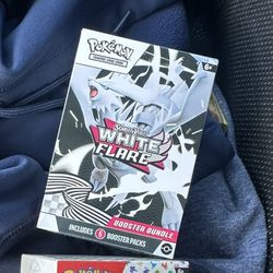 Pokemon White Flare Booster Bundle