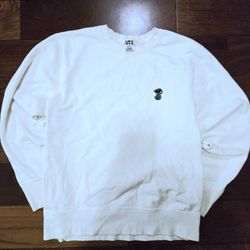 KAWS x Peanuts Uniqlo sweatshirt Size S