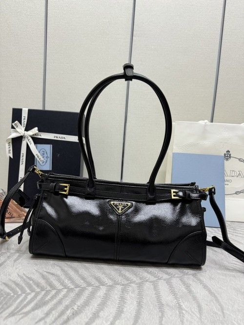 Bonnie Medium Glossy Leather Handbag Size:32×15.5×12cm