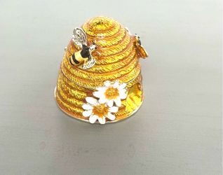 SALE:  Bee Jewelry Trinket Box ✨Please Read Description