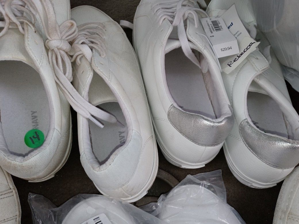 Lot Of 11 Pair Of White Tennis Shoes, Mostly old Navy, New, Used