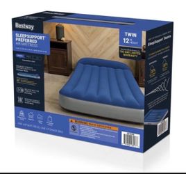 Twin size blow up air mattress