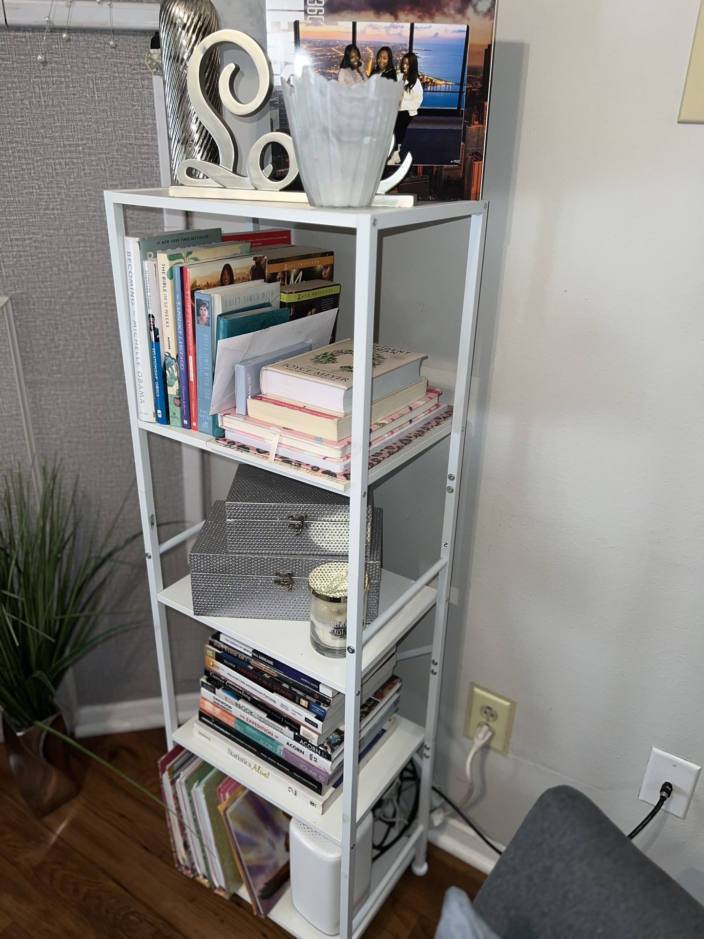 Bookshelf