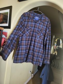 Pendleton Board Shirt. Size Large