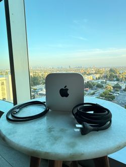 Mac Mini 16GB Memory | 512GB SSD + Thunderbolt 5 Pro Cable