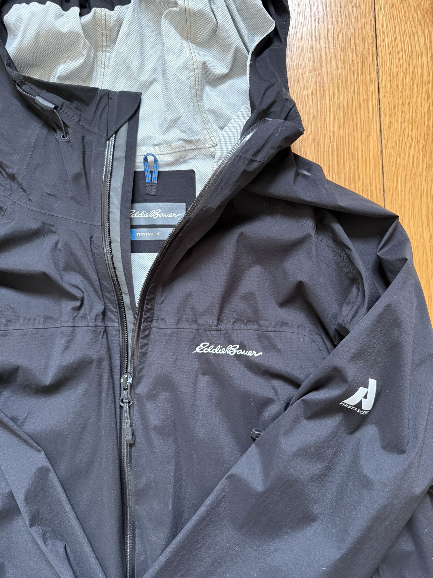 Men’s Eddie Bauer FirstAscent Windbreaker - Size XL