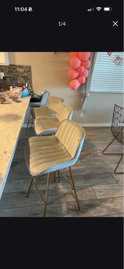(4) bar chair brand new