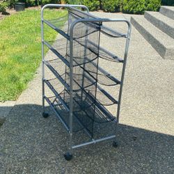 Shoe Rack/rolling 