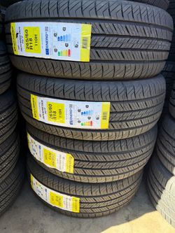 Atlander highway all season265/60/18 Tires