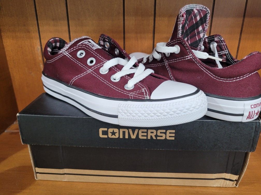 Converse - Chuck Taylor - Madison - Plaid - Ox Burgundy - Low Top - Size US 6 New