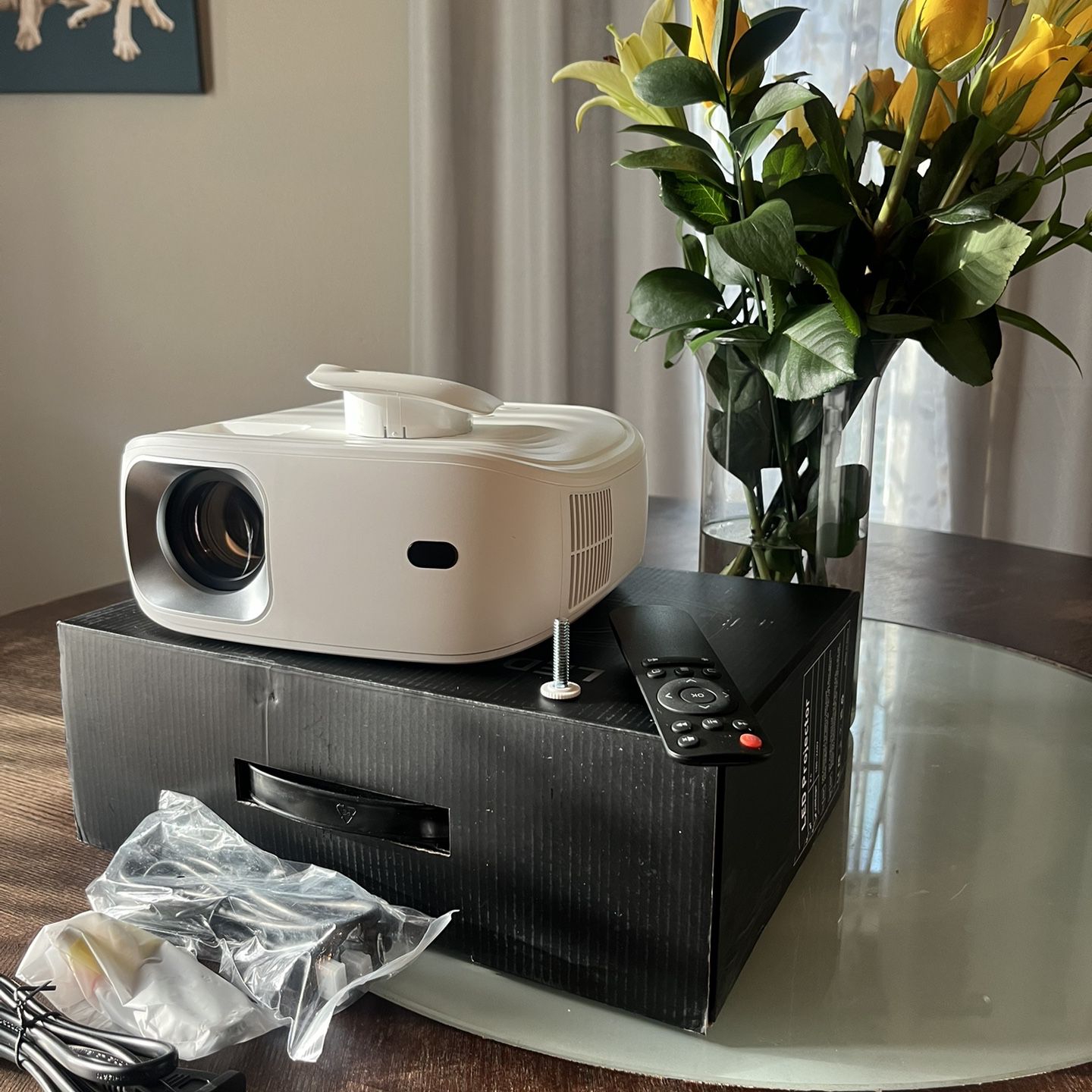 HONPOW 4K Support Portable Mini Projector with Wifi/Bluetooth