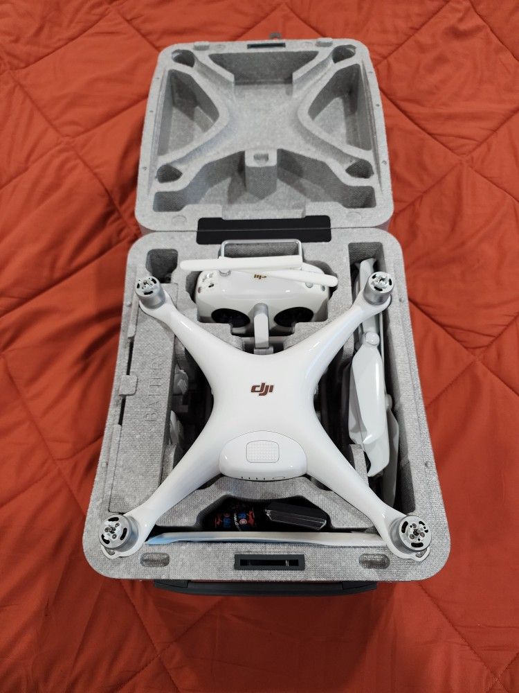 DJI Phantom 4 Pro V 2.0 Drone