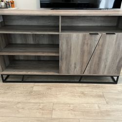 TV Stand / Entryway / Sideboard / Dresser
