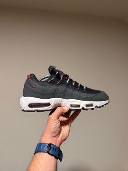 Nike Air Max 95 ‘Anthracite Team Red’