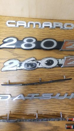 Car Emblem's vintage each