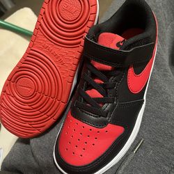 Nike Court Borough Low 2