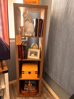 4-Cube Wooden Bookshelf Storage Unit