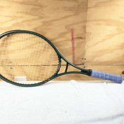 Wimbledon All Pro Tennis Racket Racquet size 98 green and black 27" GREAT CONDITION 
Approved by the all England lawn tennis and croquet Club Wimbledo