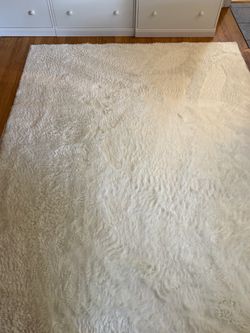 Ruggable plush white rug