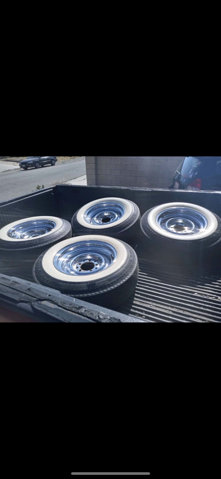 G78-15 candy classic white walls Tire