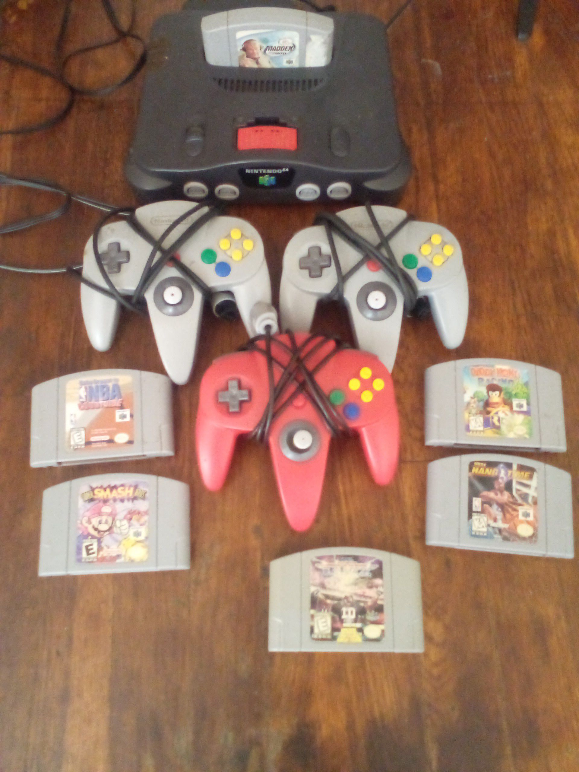 Nintendo 64 plus 6 games