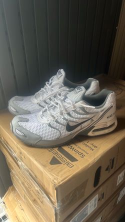 Nike tennis shoes