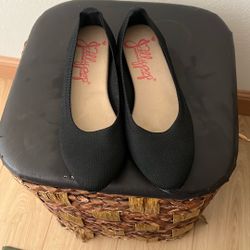 Women’s Flats