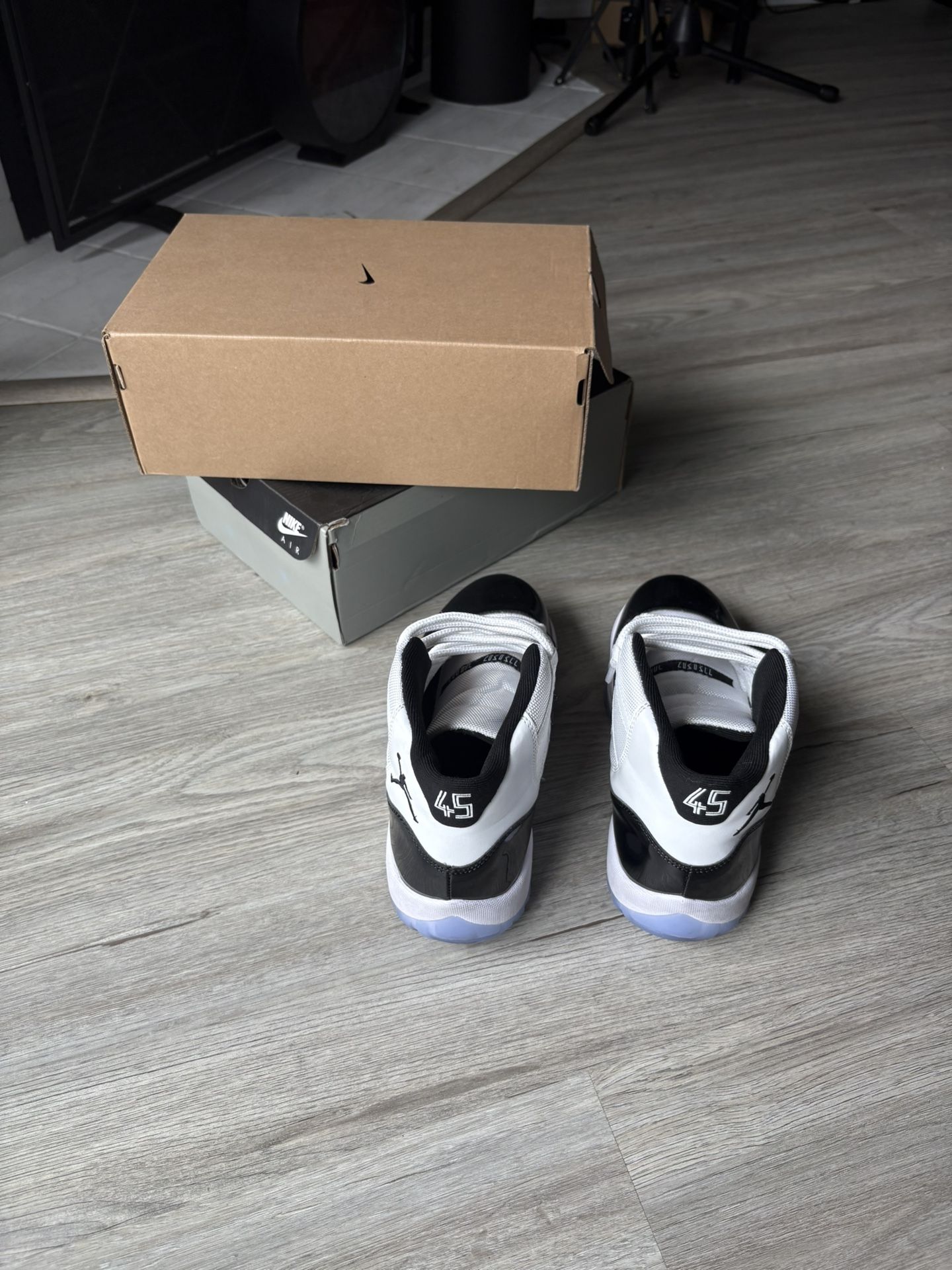 jordan 11