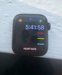 Apple Watch SE 2nd Gen 40mm GPS + Cellular - Works Great
