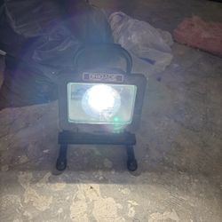 BRIGADE 12W LED Work Light 800 Lumens