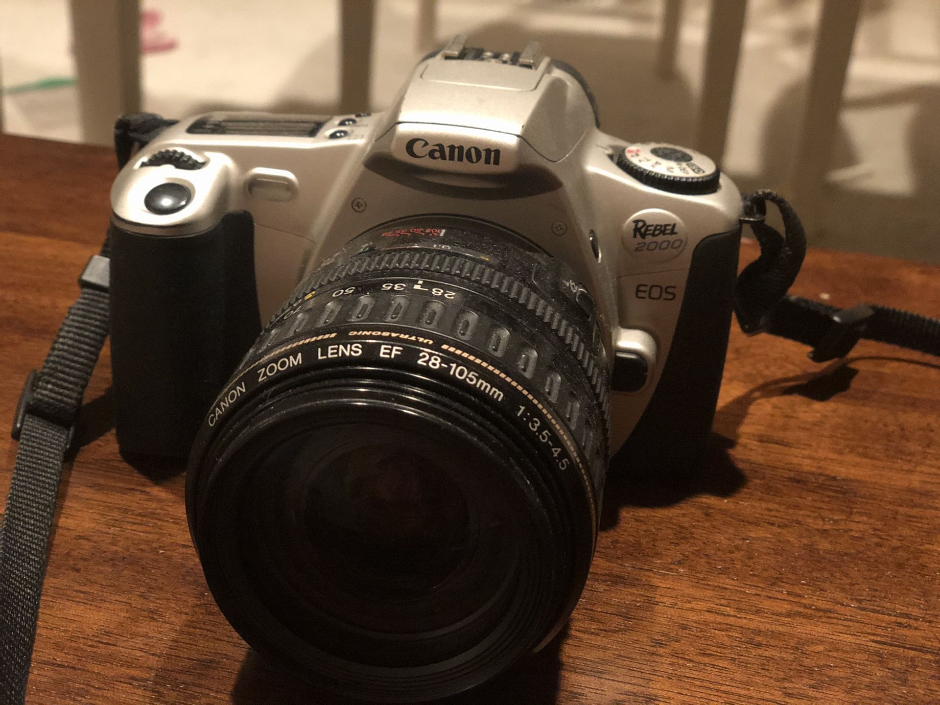 Canon EOS Rebel 2000 35mm Film SLR Camera Kit with 28-105mm Lens