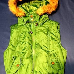 Green Puffer Full Zip Vest
With Fur Trimmed Hood