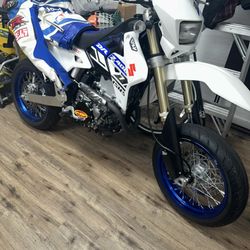 2019 Suzuki Dr 400 SM