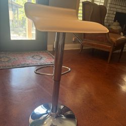 Bar Stools: New 