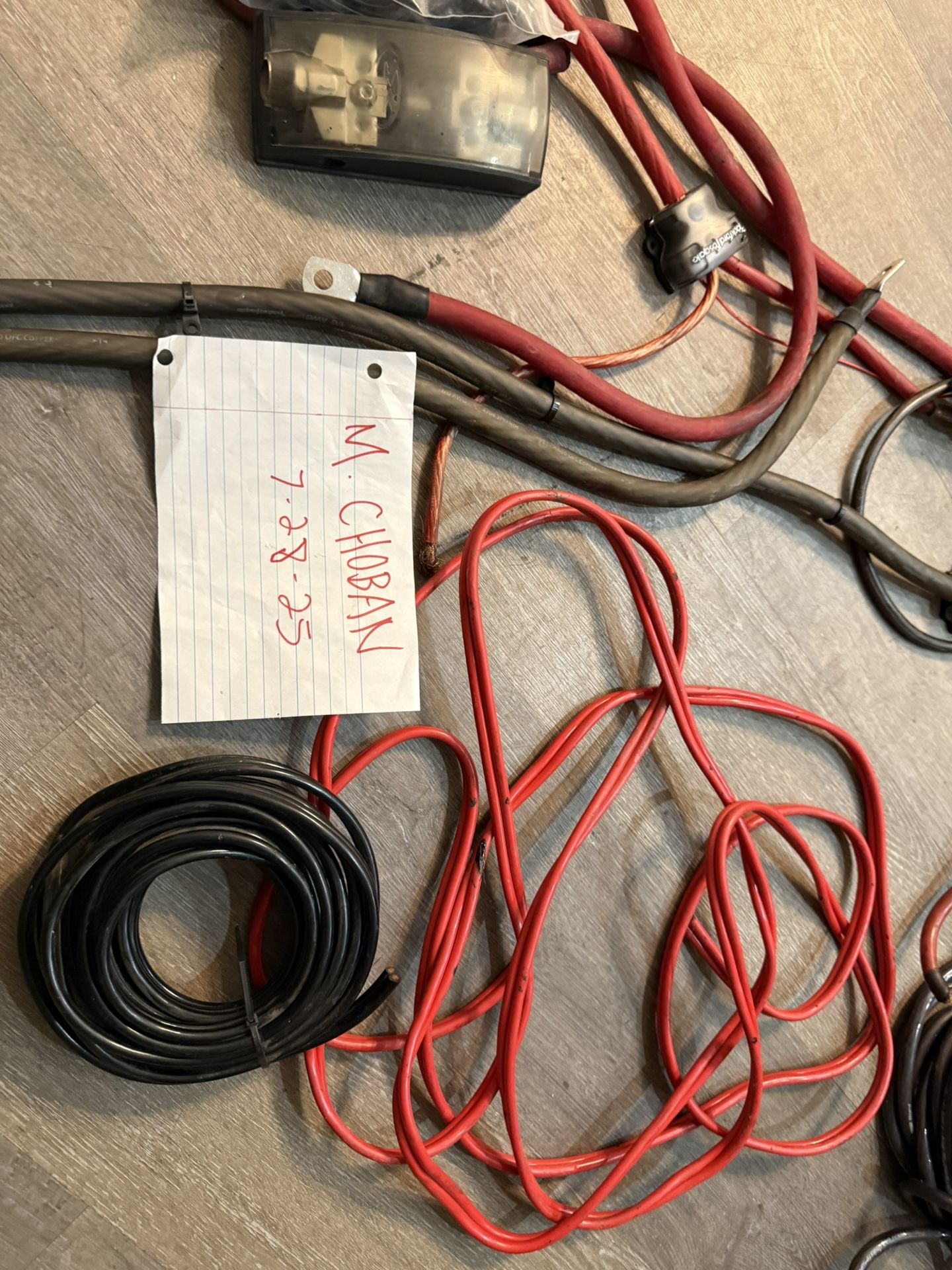 Tons Of car audio Wires And Accessories