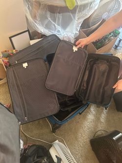 Stacking blue suitcases. (4pk)