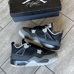 Jordan 4 Fear Size 11
