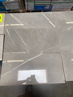 Porcelain grey tile