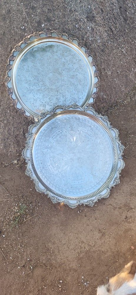 Moroccan Polished Round Footed Silvered Tray Table

