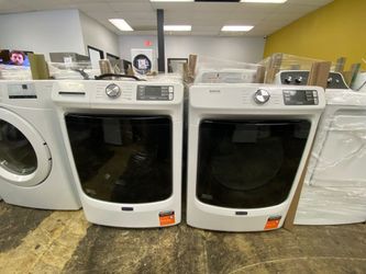 Maytag Washer and Dryer set MED5630HW MHW5630HW