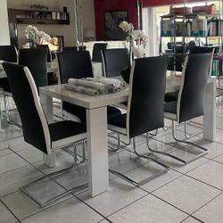 Dinning Room Table