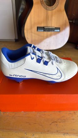 ***NEW METAL CLEATS***
