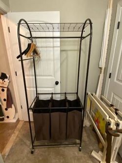Clothes rack