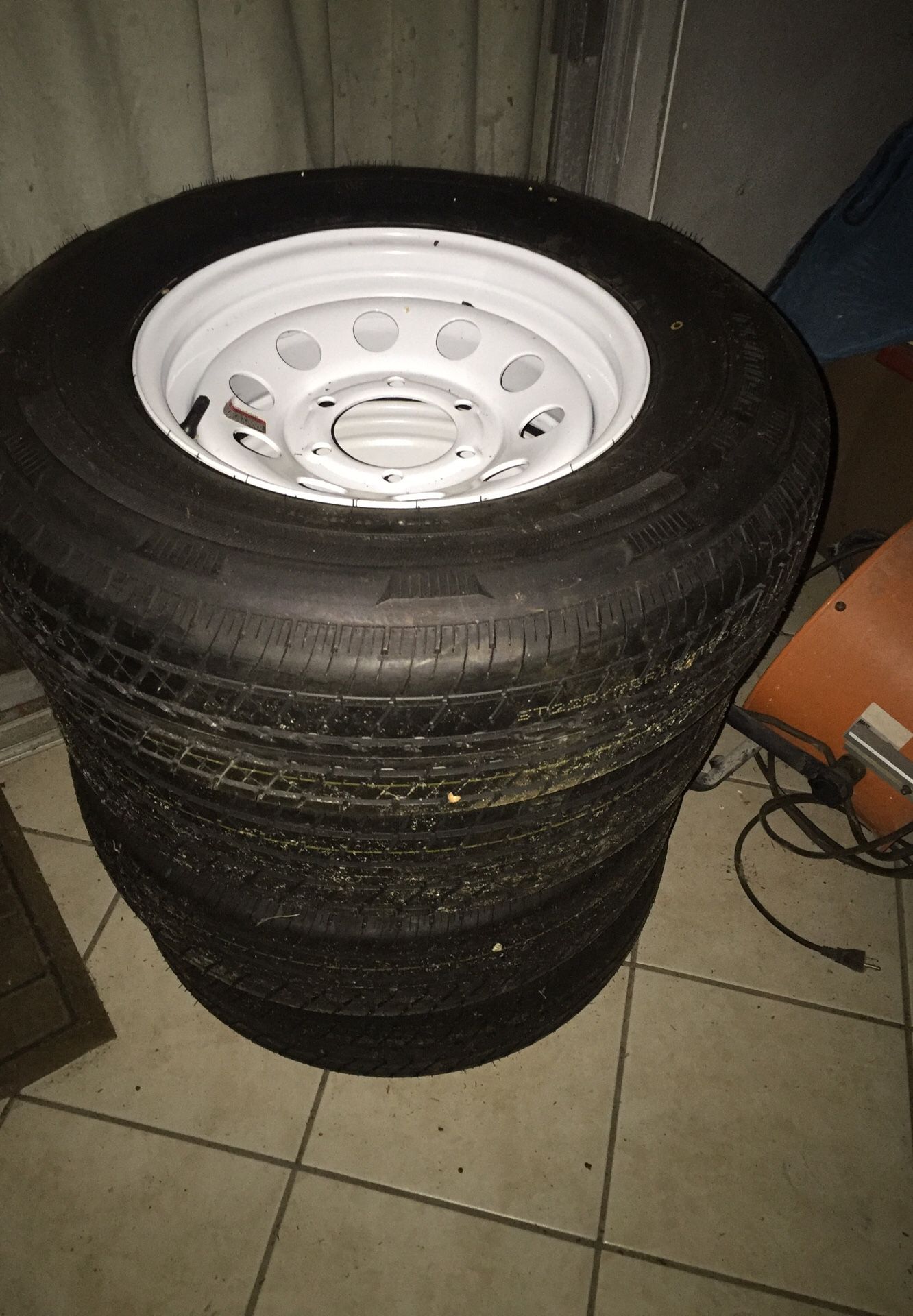 Trailer tires