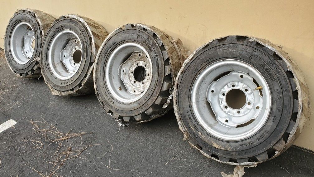 4 BRAND NEW 27 X 10.5 X 15 Hauler SKS Skid Steer Tires With Rims Wheels CHEAP Make Me An OFFER !!