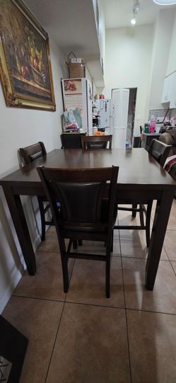 Dinning table