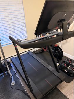 Peloton Treadmill (read description)