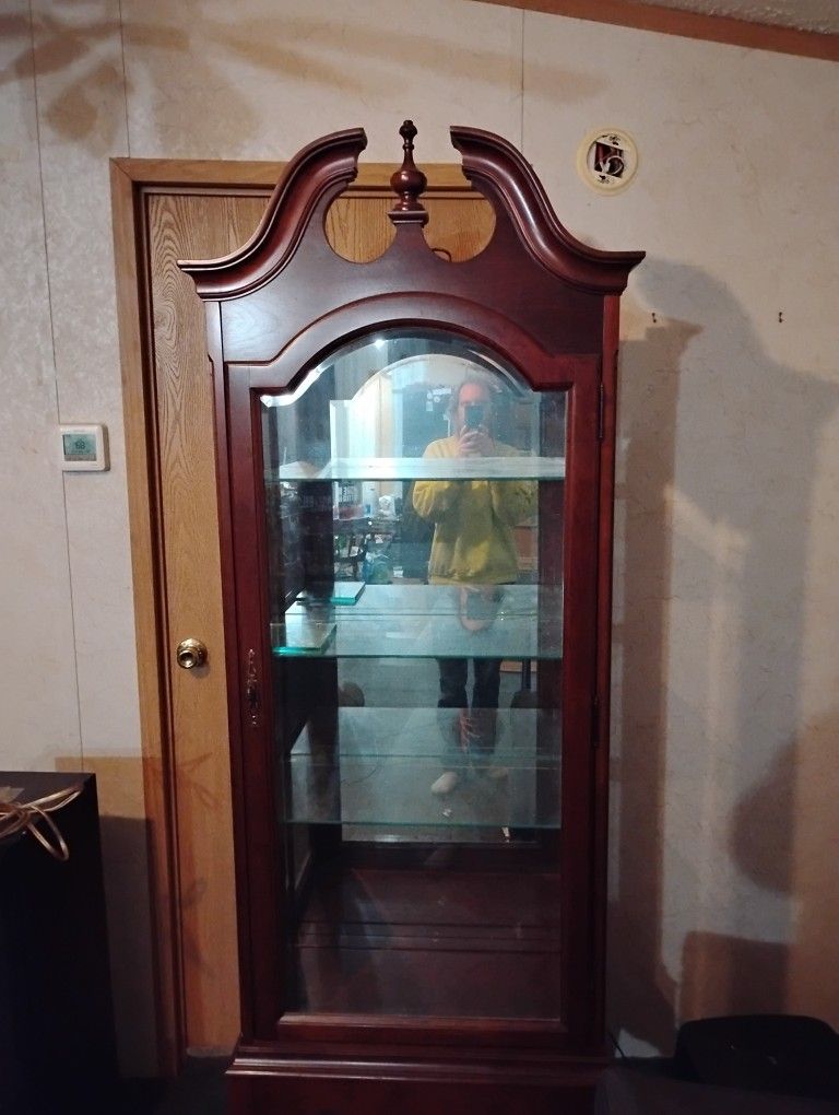 Very Nice Light Up China Hutch Made With Real Wood