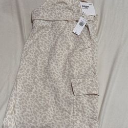 Brand New Old Navy Mid Rise Joggers 